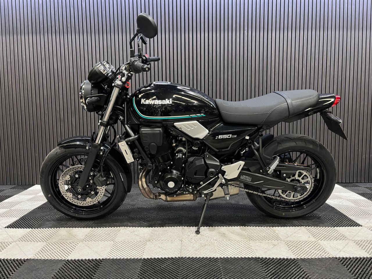 Used Kawasaki Z650RS for sale - 78552396: Photo 9