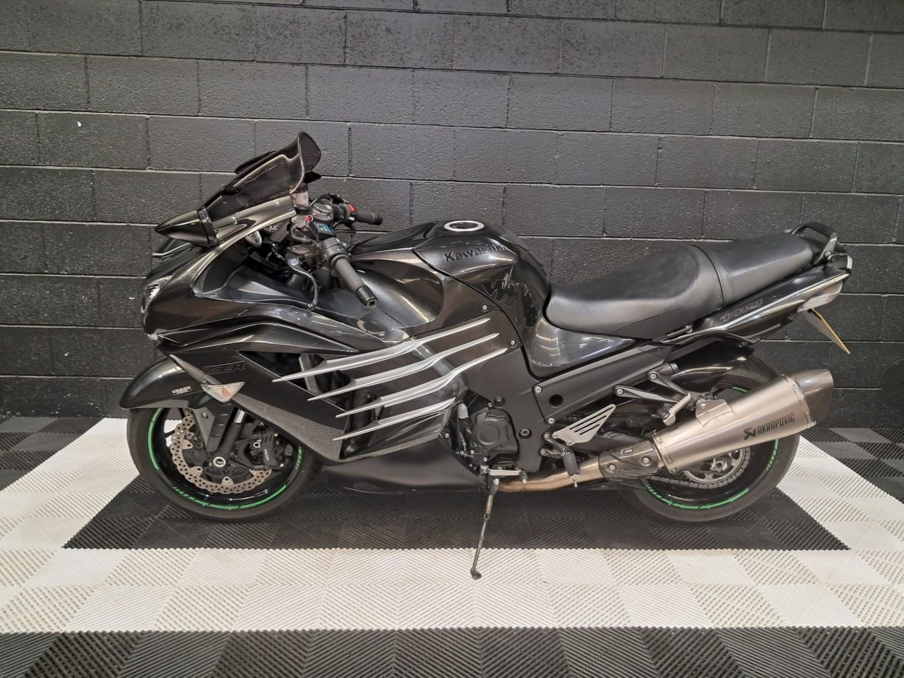 Used Kawasaki ZZR1400 for sale - 78435506: Photo 10