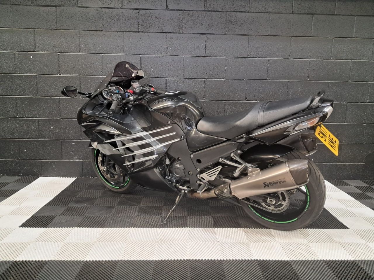 Used Kawasaki ZZR1400 for sale - 78435506: Photo 11