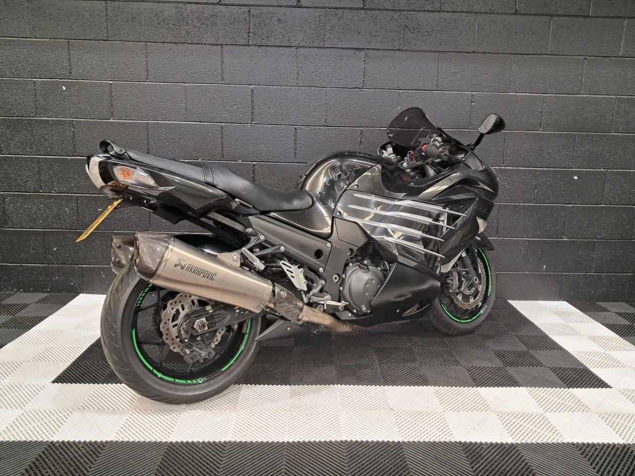 Used Kawasaki ZZR1400 for sale - 78435506: Photo 12