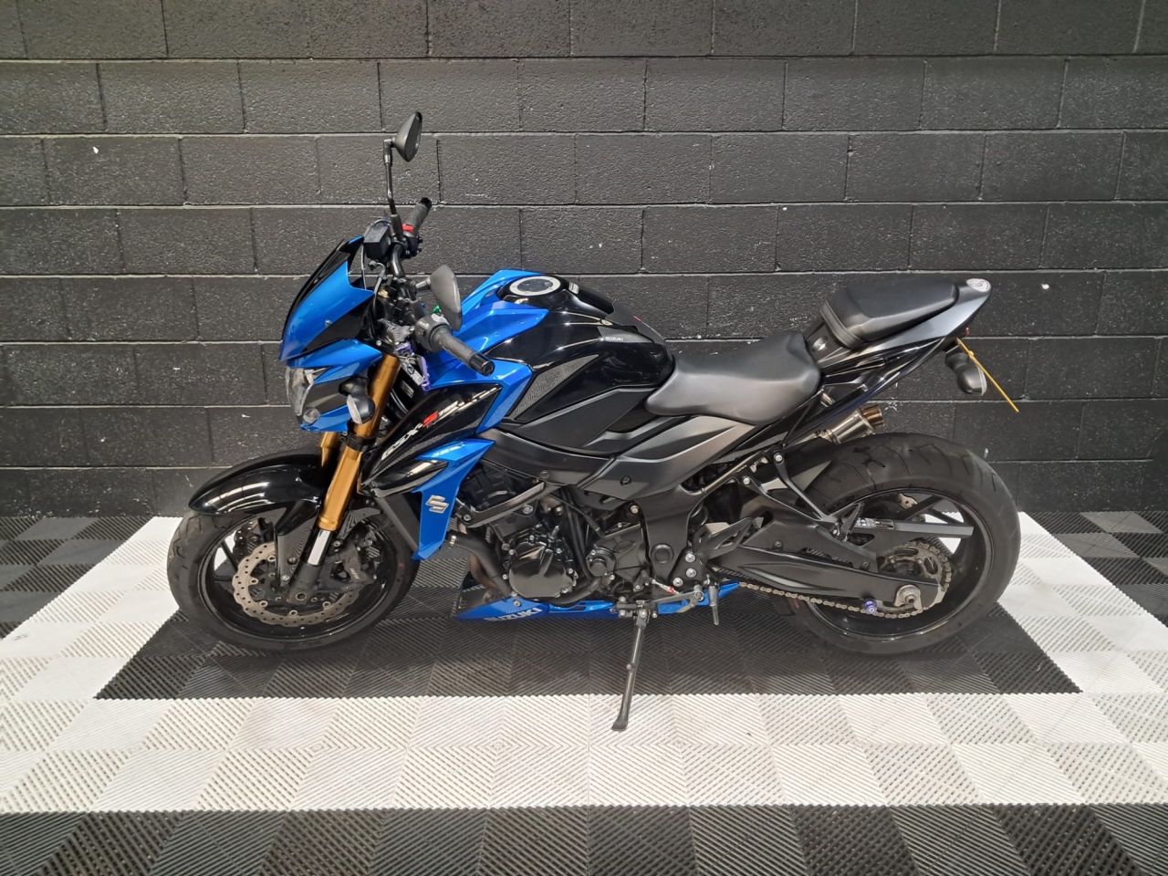 Used Suzuki GSX-S750 for sale - 78434794: Photo 9