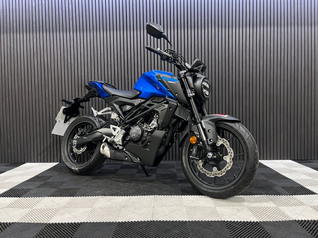 Used Honda CB125R for sale - 78435452: Photo 6