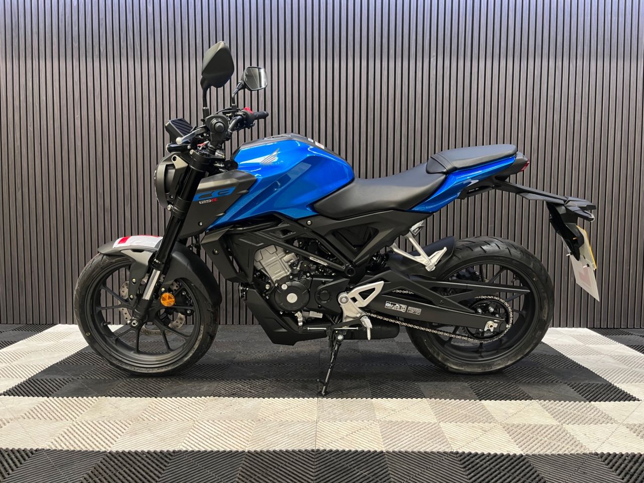Used Honda CB125R for sale - 78435452: Photo 9
