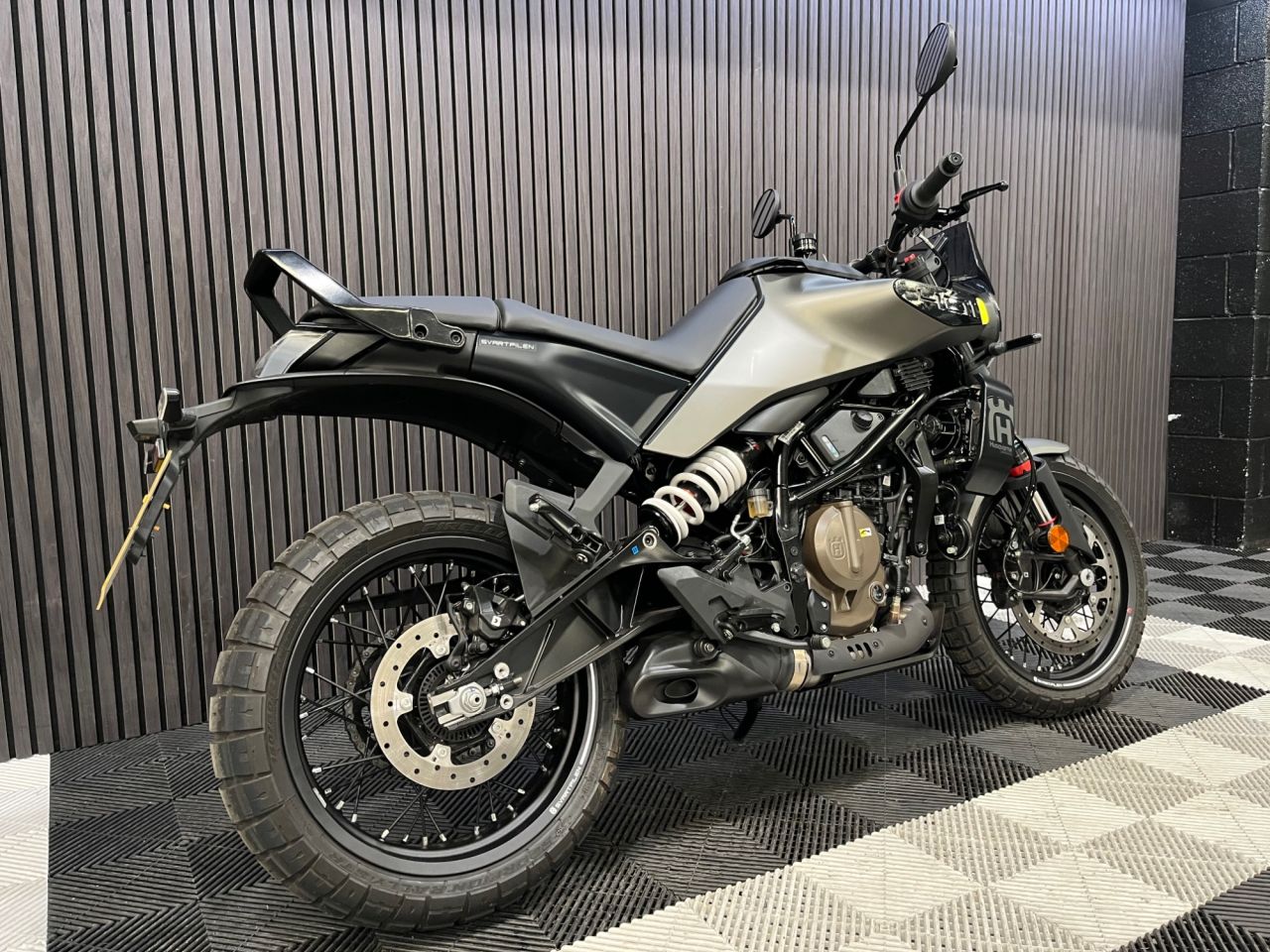 Used Husqvarna Svartpilen 401 for sale - 78435783: Photo 4