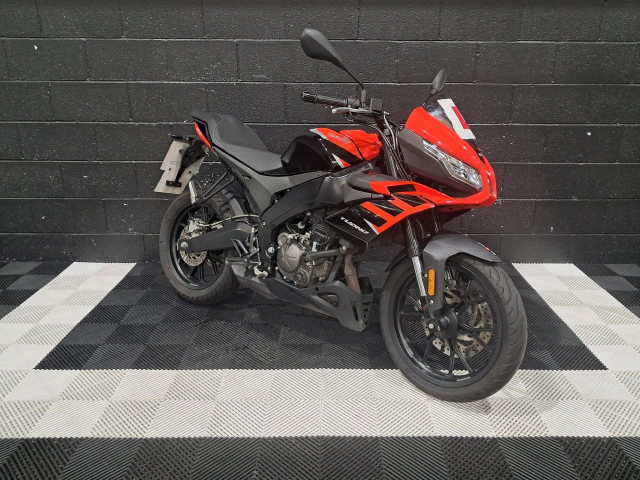 Used Aprilia Tuono 125 for sale - 78435046: Photo 6