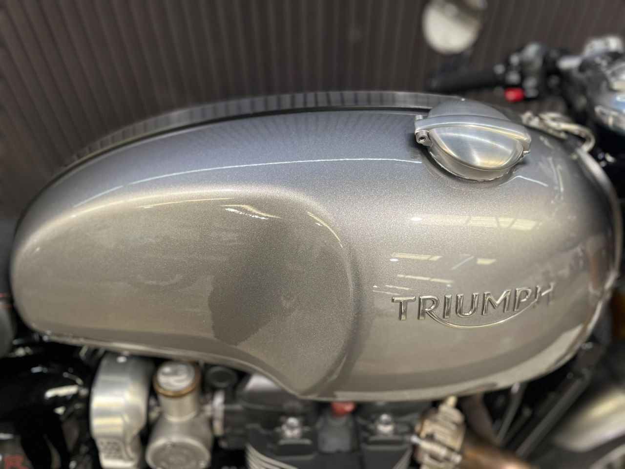 Used Triumph Thruxton 1200 R for sale - 78838727: Photo 13
