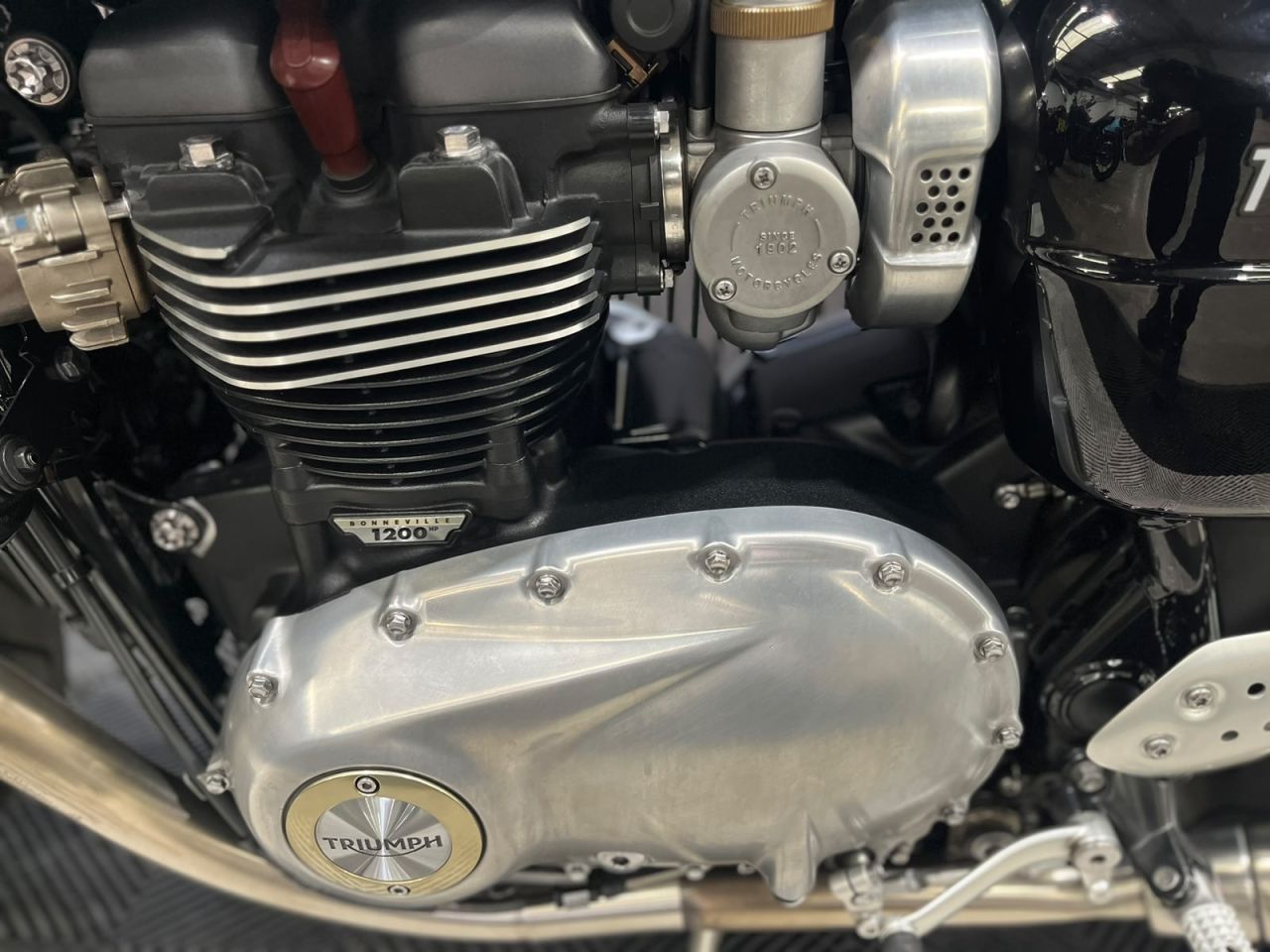 Used Triumph Thruxton 1200 R for sale - 78838727: Photo 14