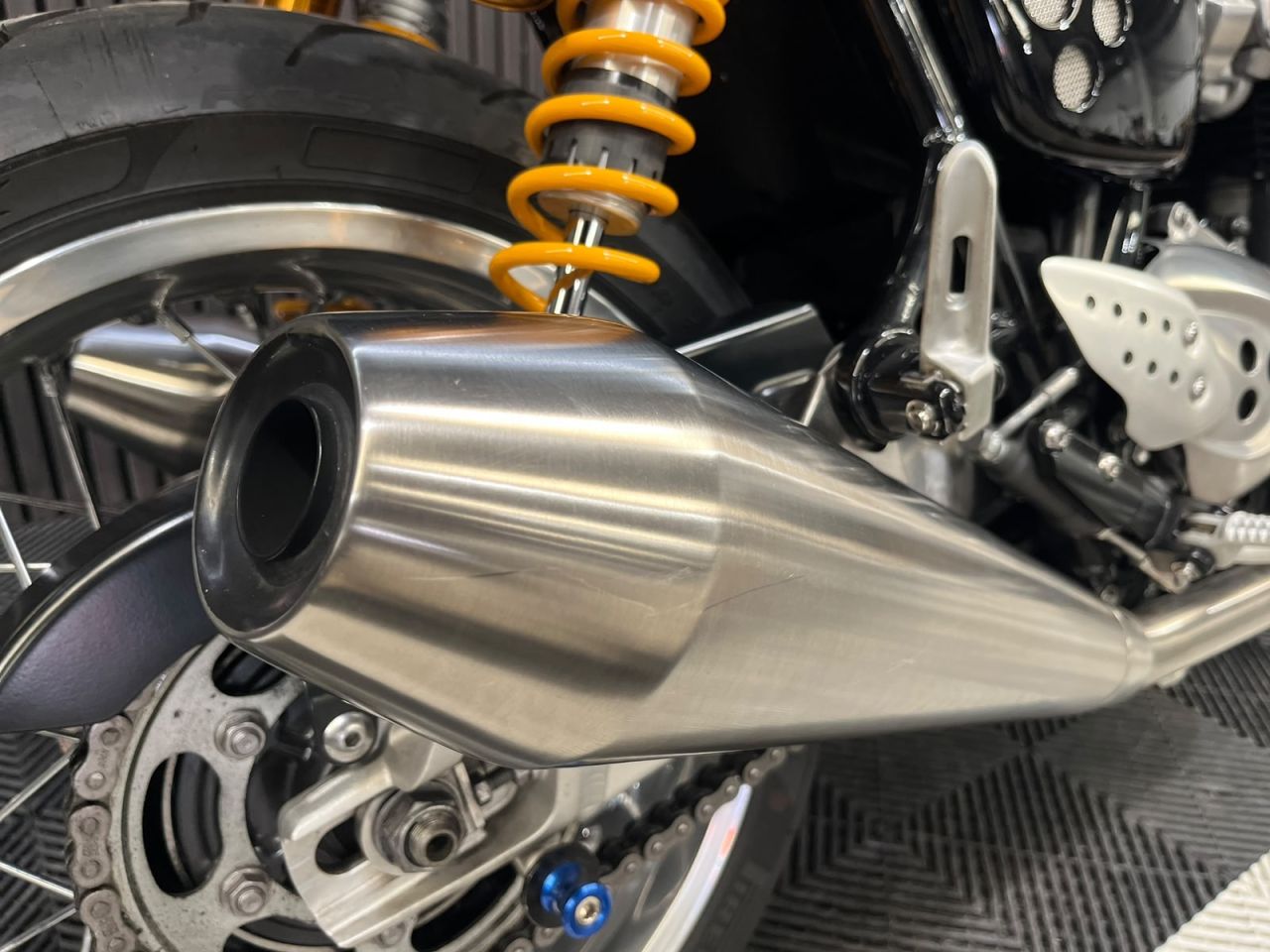 Used Triumph Thruxton 1200 R for sale - 78838727: Photo 17