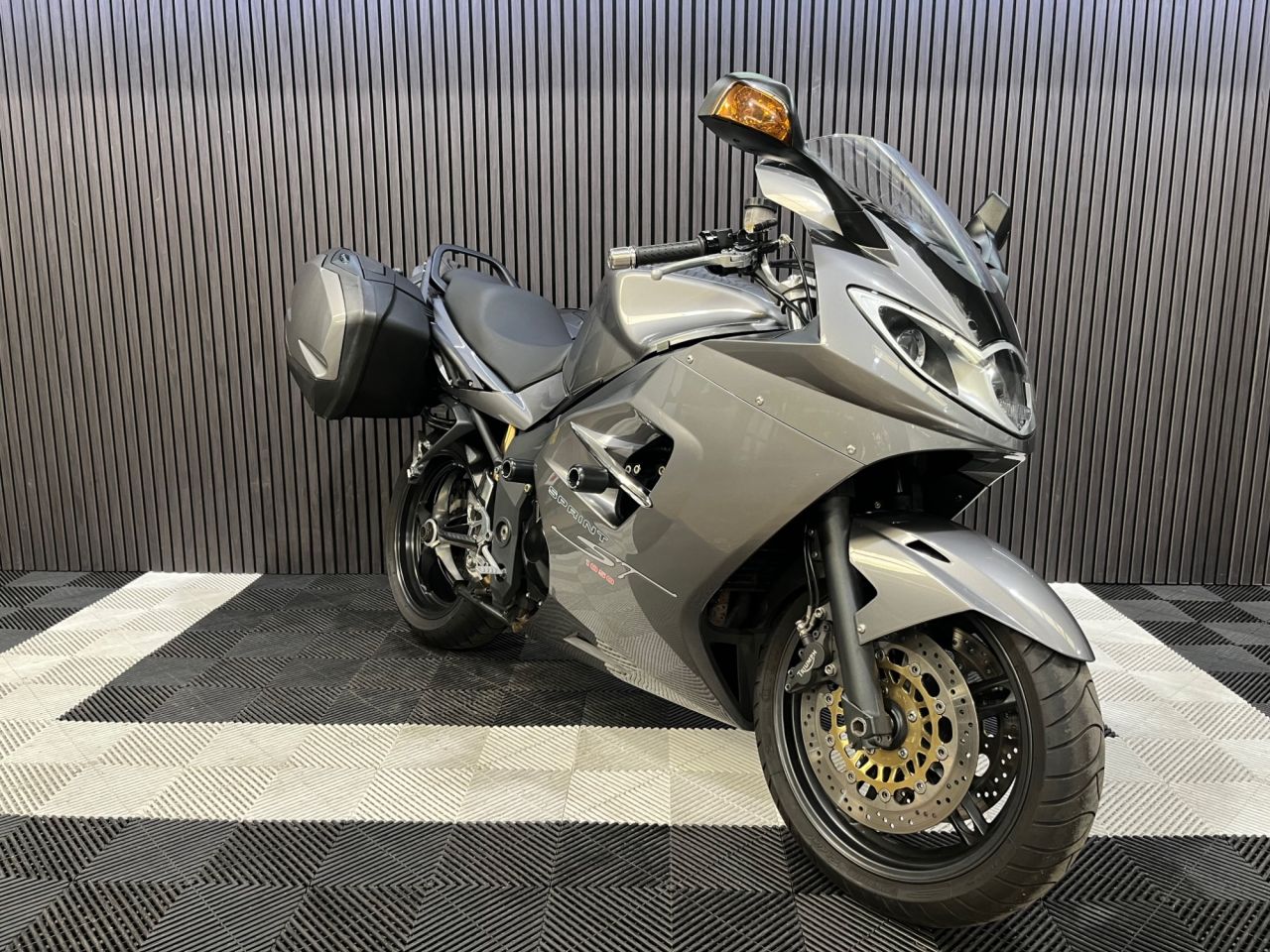 Used Triumph Sprint ST 1050 for sale - 78435173: Photo 6