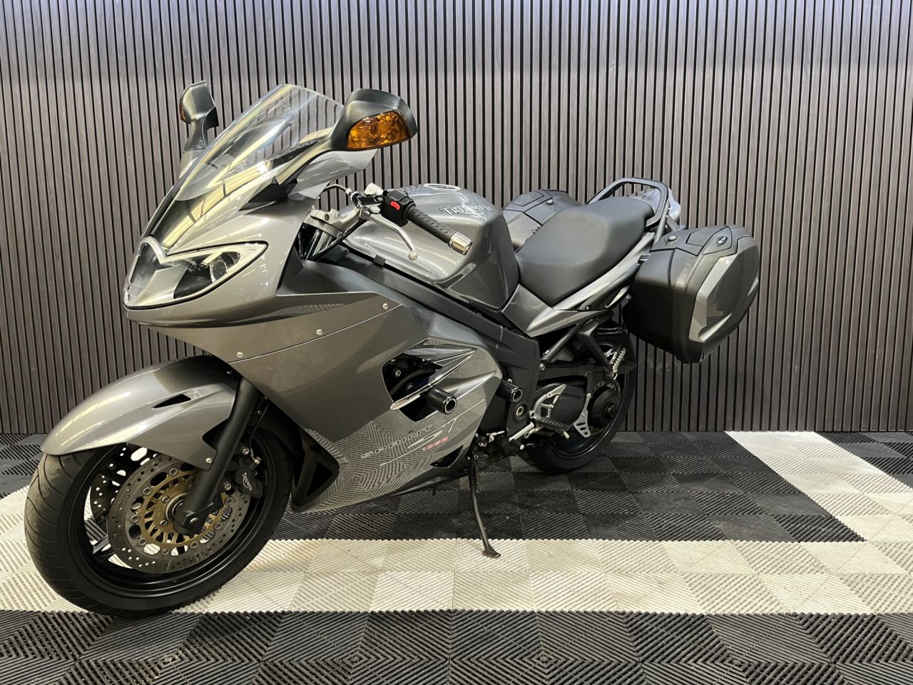 Used Triumph Sprint ST 1050 for sale - 78435173: Photo 7