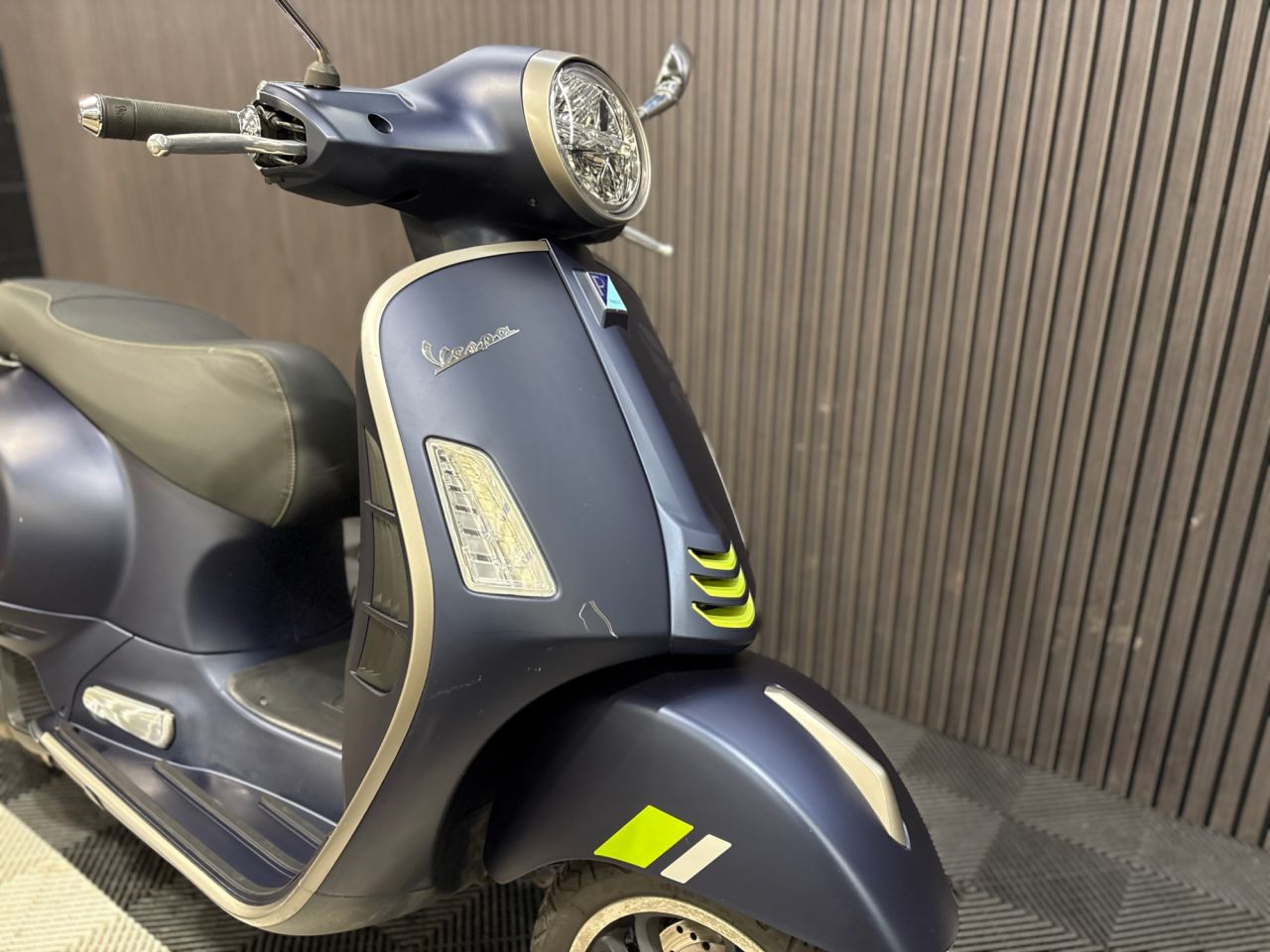 Used Piaggio Vespa GTS for sale - 78435713: Photo 15
