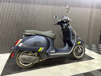 Used Piaggio Vespa GTS undefined for sale - bike-78435713: Photo
