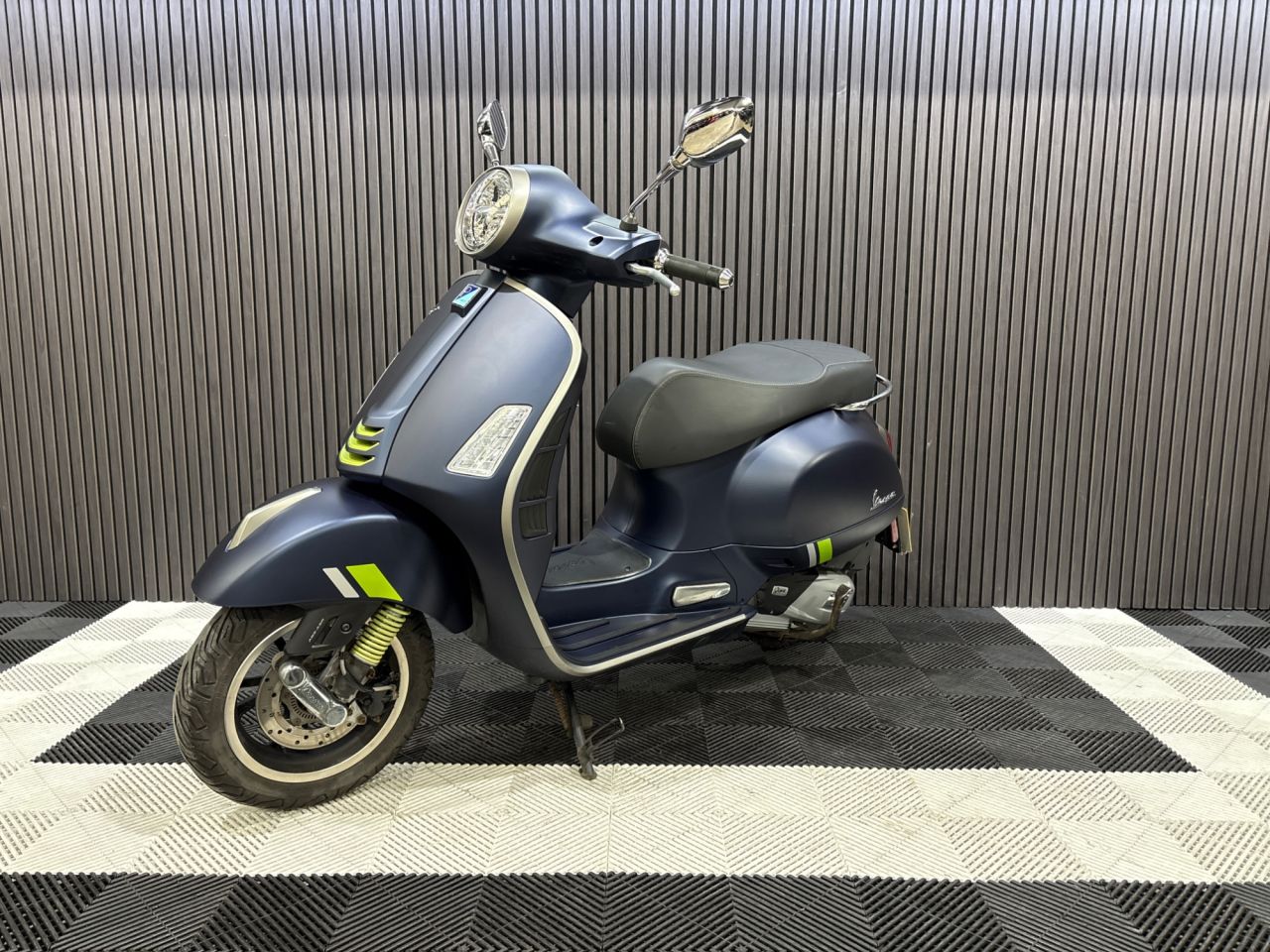 Used Piaggio Vespa GTS for sale - 78435713: Photo 7