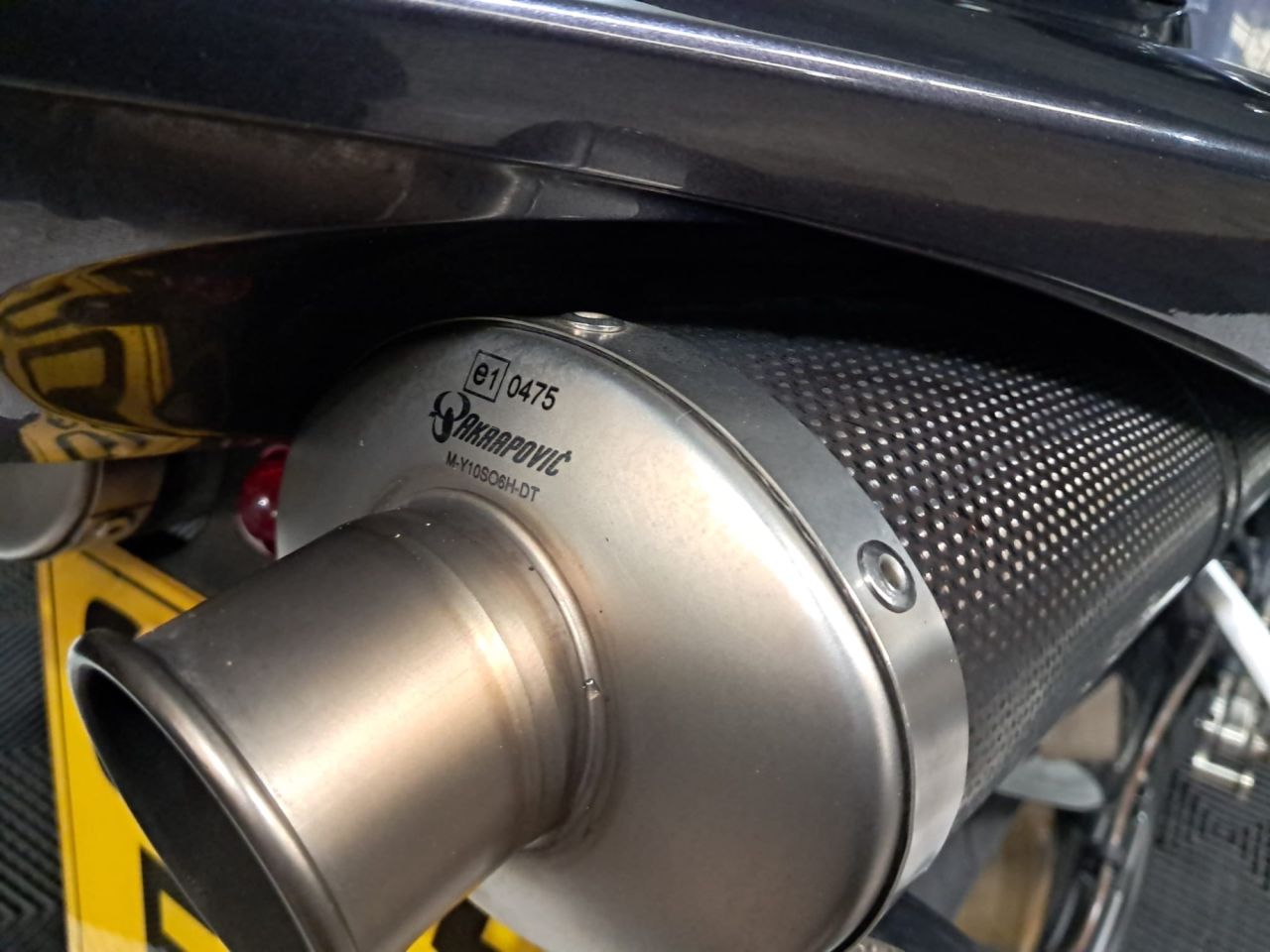 Used Yamaha R1 for sale - 78434809: Photo 17