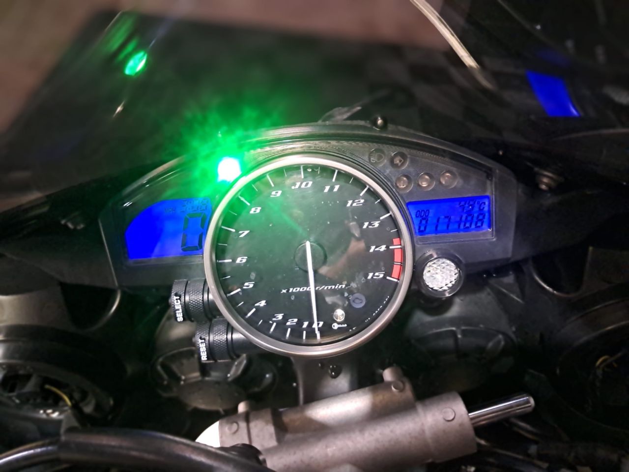 Used Yamaha R1 for sale - 78434809: Photo 24