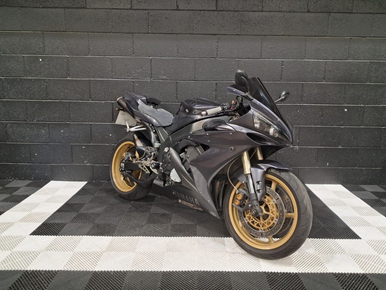 Used Yamaha R1 for sale - 78434809: Photo 6