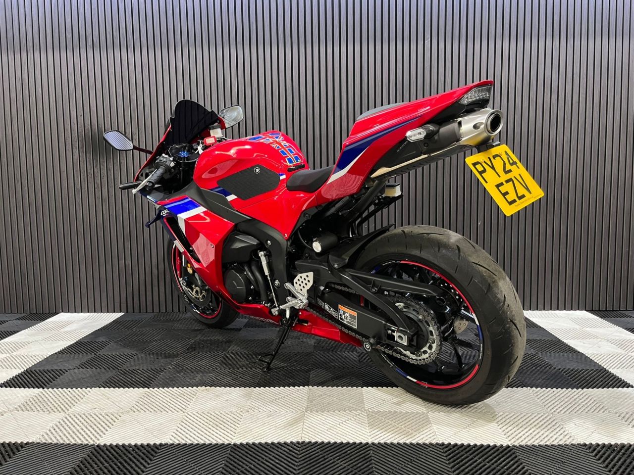 Used Honda CBR600RR for sale - 78435441: Photo 10