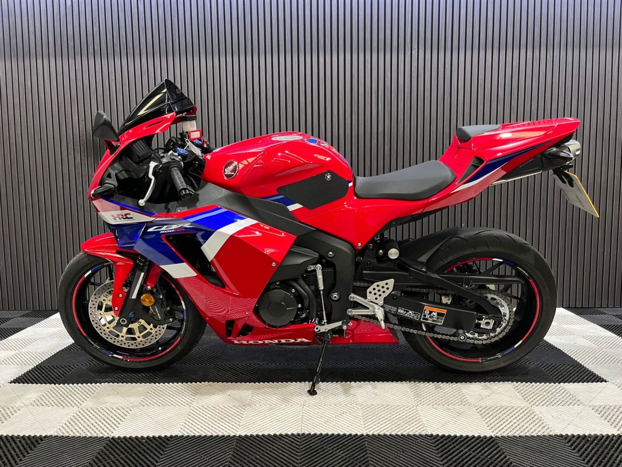 Used Honda CBR600RR for sale - 78435441: Photo 9