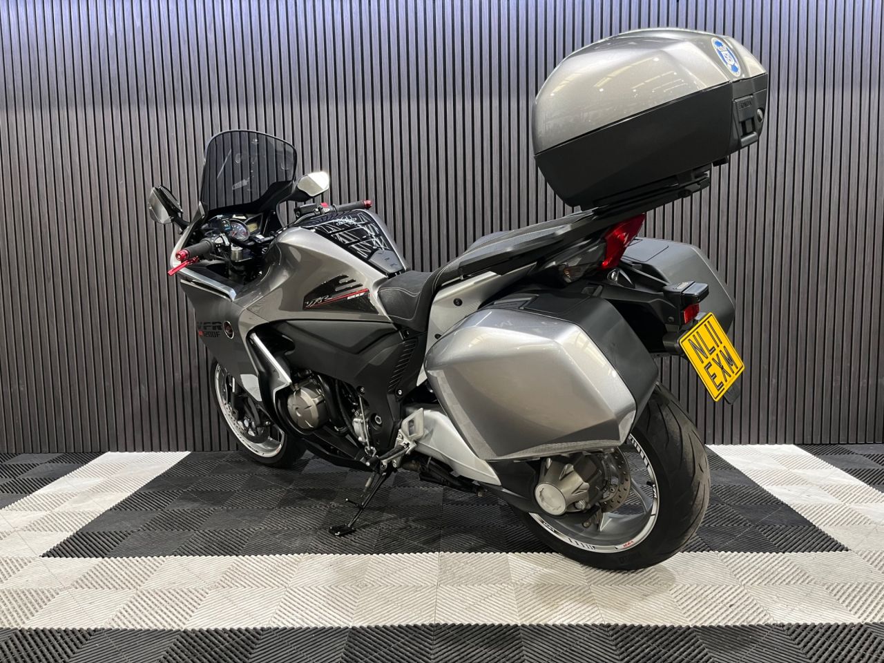 Used Honda VFR1200F for sale - 78640120: Photo 10