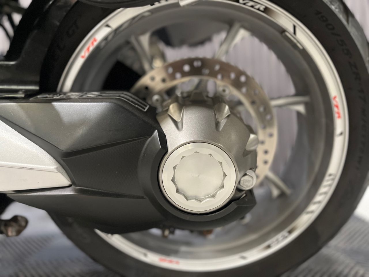 Used Honda VFR1200F for sale - 78640120: Photo 26