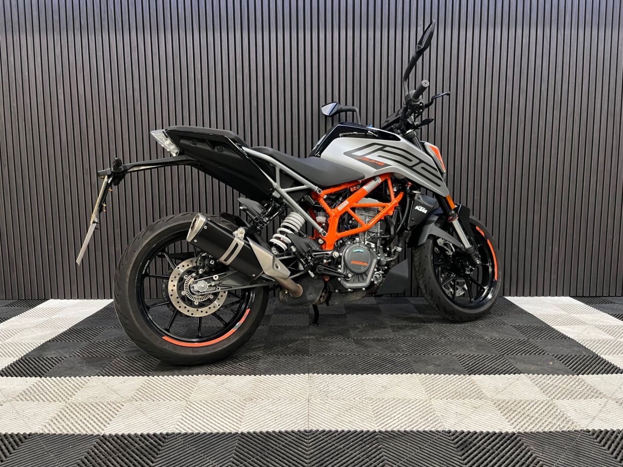 Used KTM 125 Duke for sale - 78434565: Photo 11