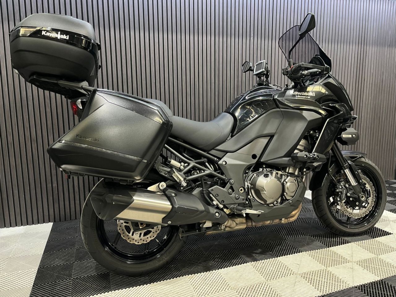 Used Kawasaki Z1000 for sale - 78434531: Photo 4