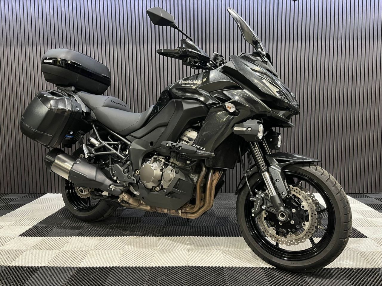 Used Kawasaki Z1000 for sale - 78434531: Photo 6