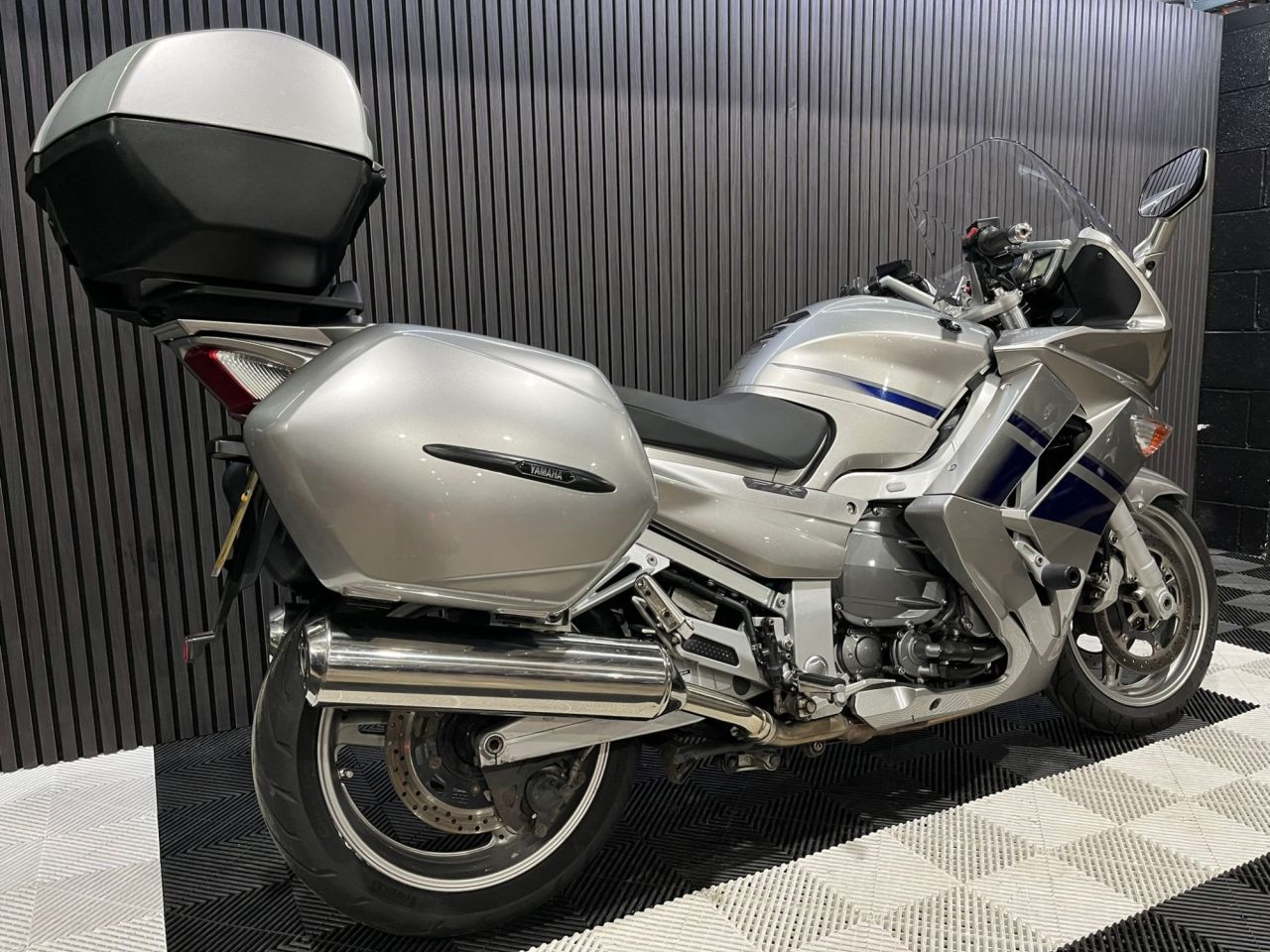 Used Yamaha FJR1300 for sale - 78435124: Photo 4