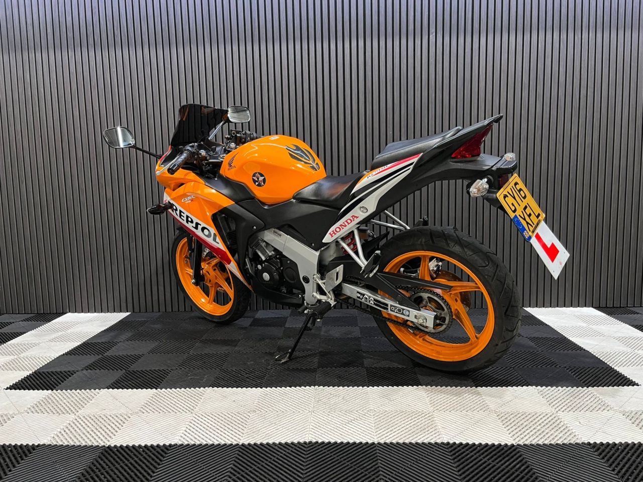 Used Honda CBR125R for sale - 78435414: Photo 10