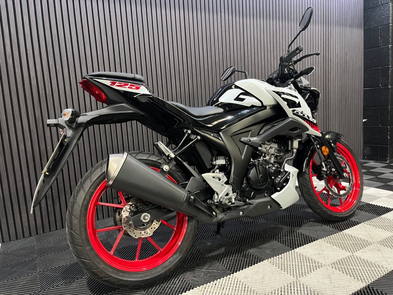 Used Suzuki GSX-S125 for sale - 78434969: Photo 4