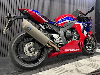Used Honda CBR1000RR-R FIREBLADE undefined for sale - bike-79408277: Photo