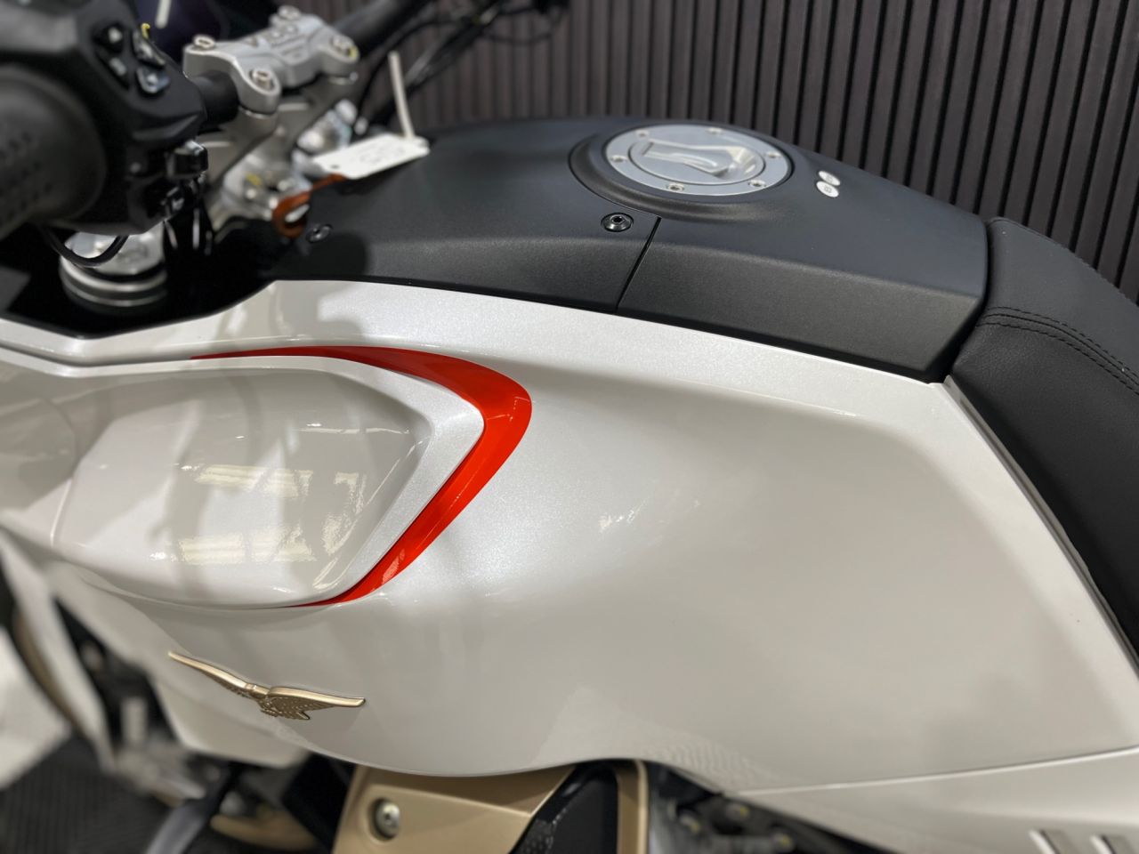 Used Moto Guzzi V100 Mandello for sale - 78640124: Photo 23