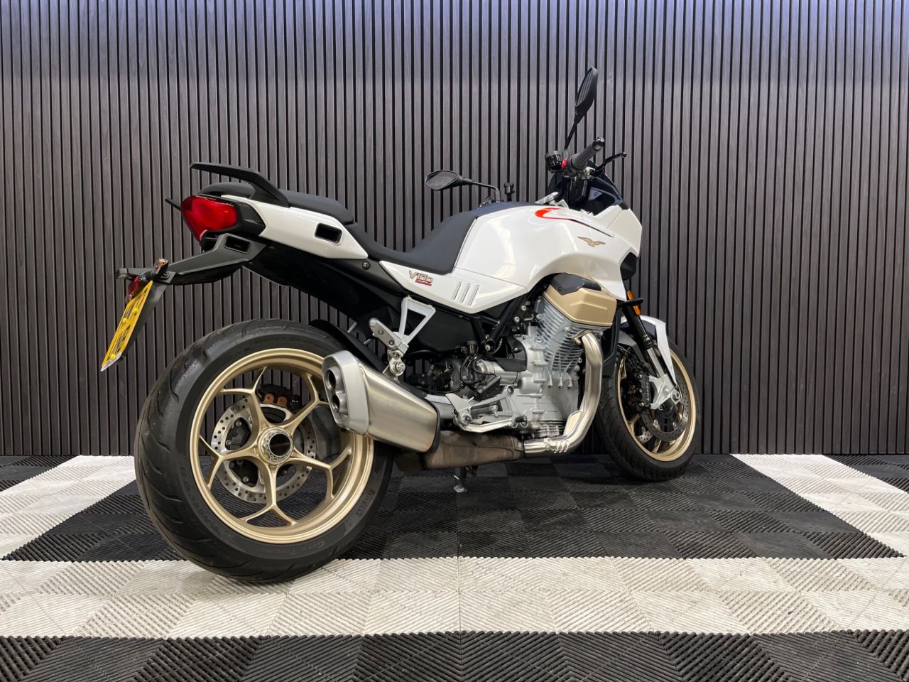 Used Moto Guzzi V100 Mandello for sale - 78640124: Photo 6
