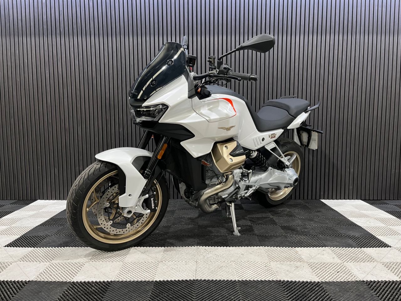Used Moto Guzzi V100 Mandello for sale - 78640124: Photo 7