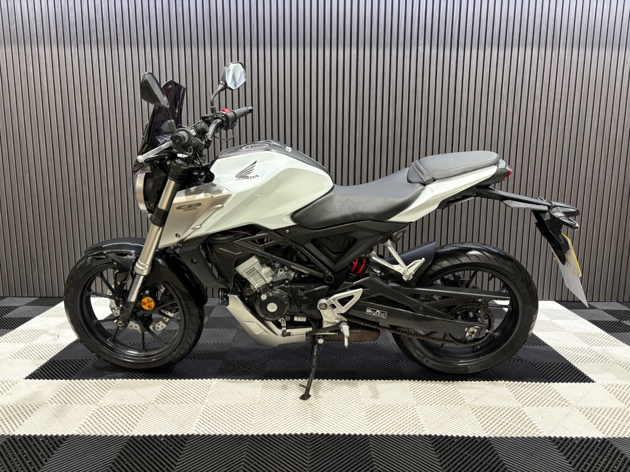 Used Honda CB125R for sale - 78435089: Photo 9