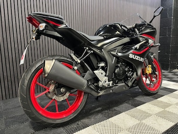 Used Suzuki GSXR125 undefined for sale - bike-78640082: Photo