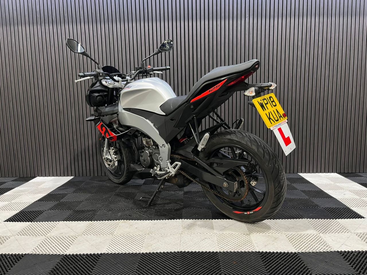 Used Aprilia Tuono 125 for sale - 78435433: Photo 10