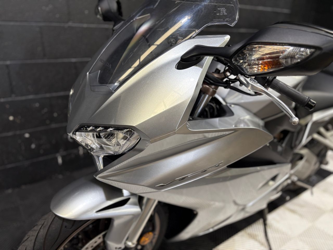 Used Honda VFR800F for sale - 78434693: Photo 25