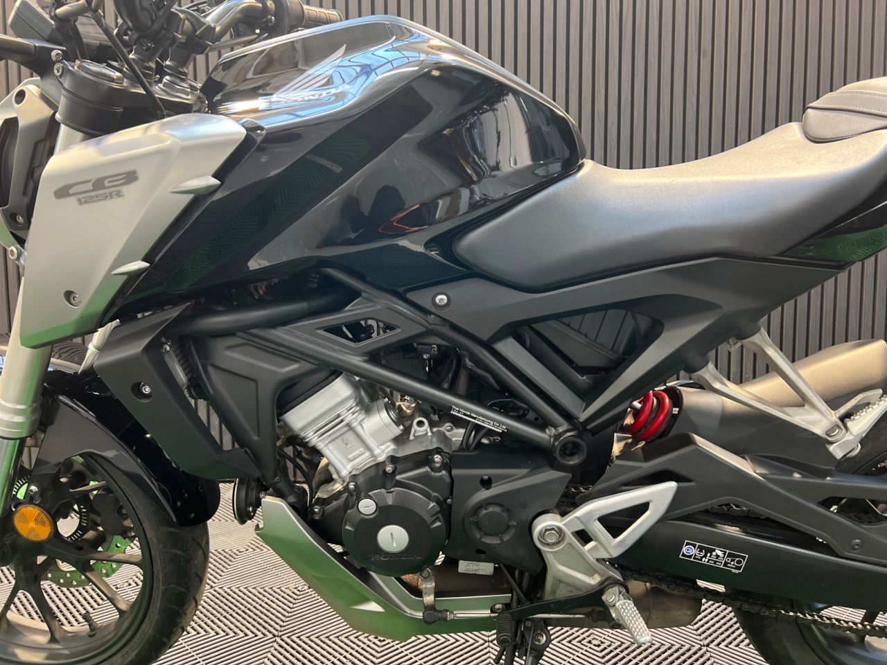 Used Honda CB125R for sale - 78640097: Photo 19