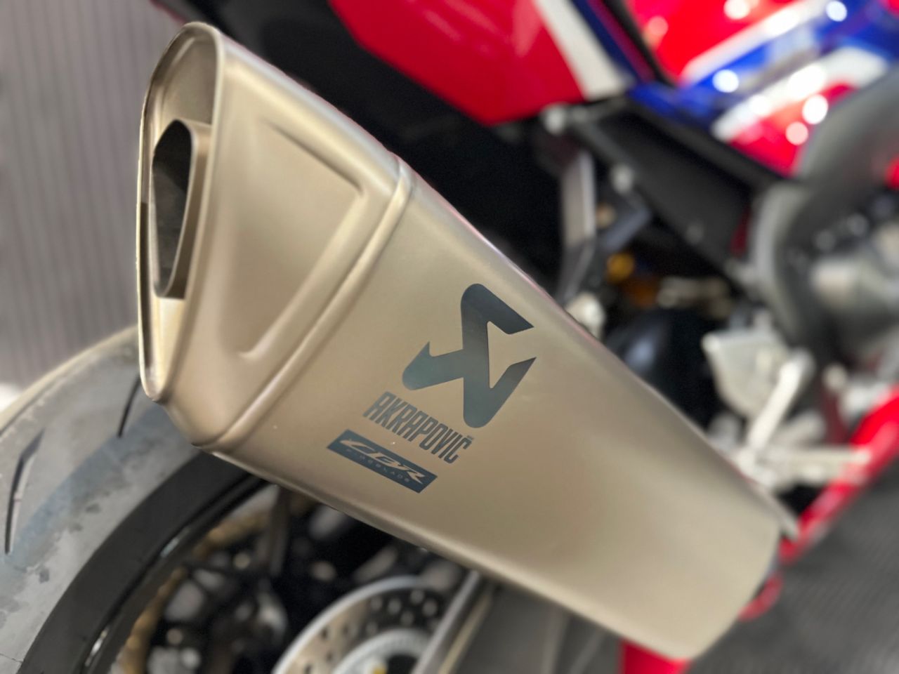 Used Honda CBR1000RR Fireblade for sale - 78434755: Photo 13