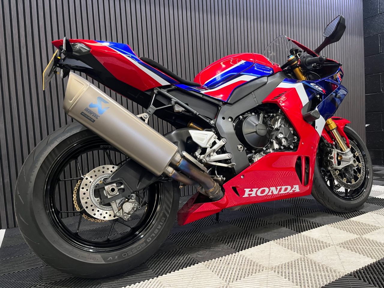 Used Honda CBR1000RR Fireblade for sale - 78434755: Photo 4