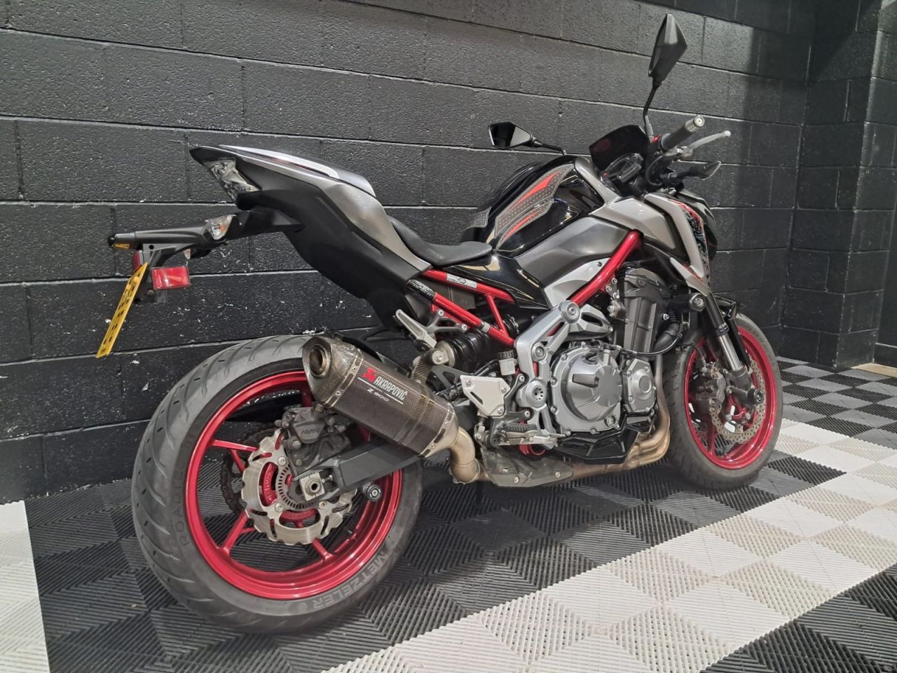 Used Kawasaki ZR900 for sale - 78434490: Photo 4