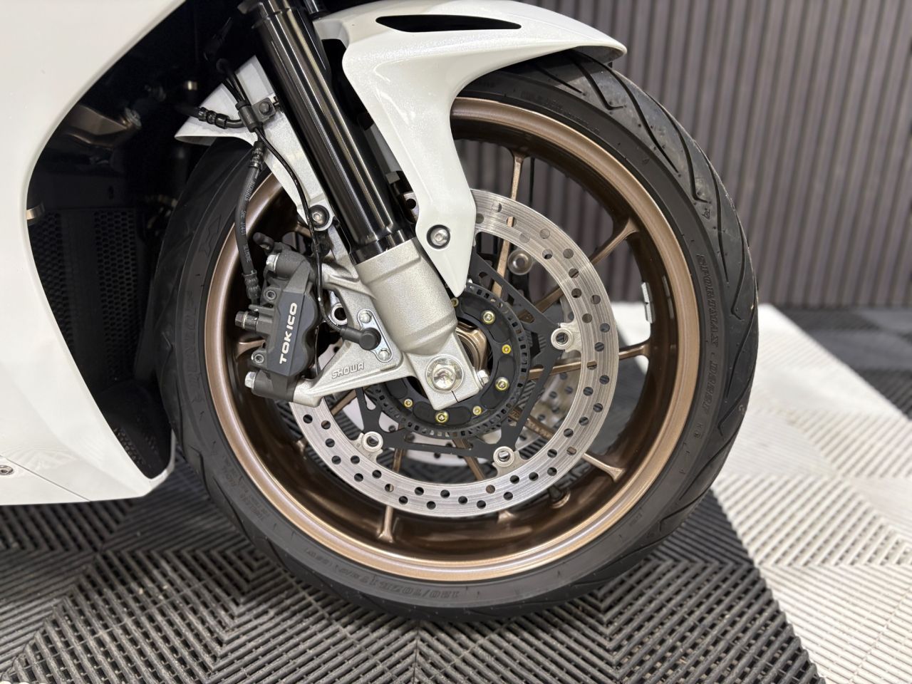 Used Honda VFR800F for sale - 78857943: Photo 14