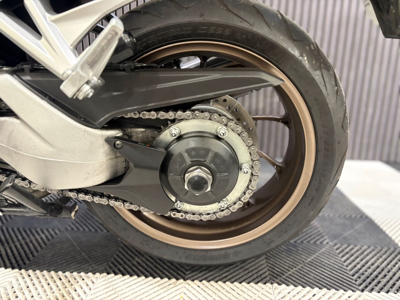 Used Honda VFR800F for sale - 78857943: Photo 22