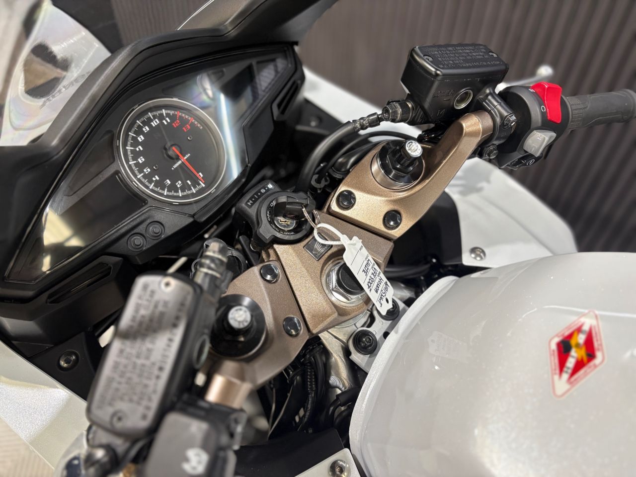 Used Honda VFR800F for sale - 78857943: Photo 27