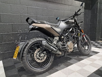 Used Husqvarna Svartpilen 125 undefined for sale - bike-78435319: Photo