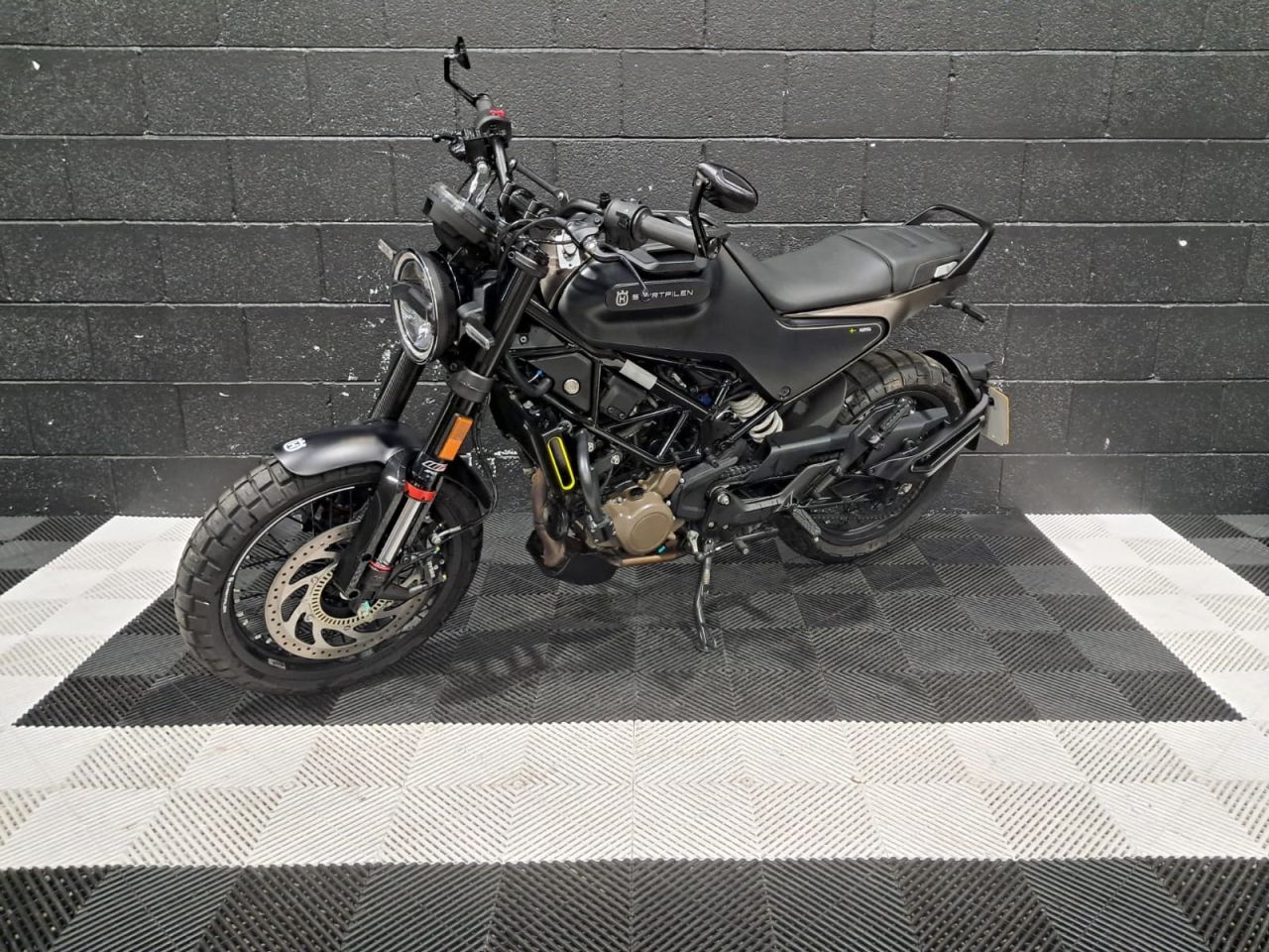 Used Husqvarna Svartpilen 125 for sale - 78435319: Photo 7