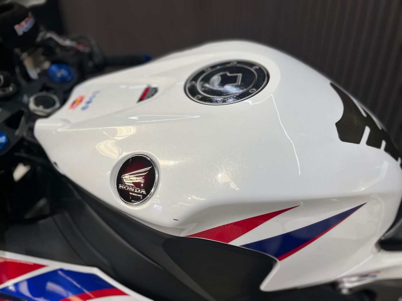 Used Honda CBR1000RR Fireblade for sale - 78435159: Photo 24