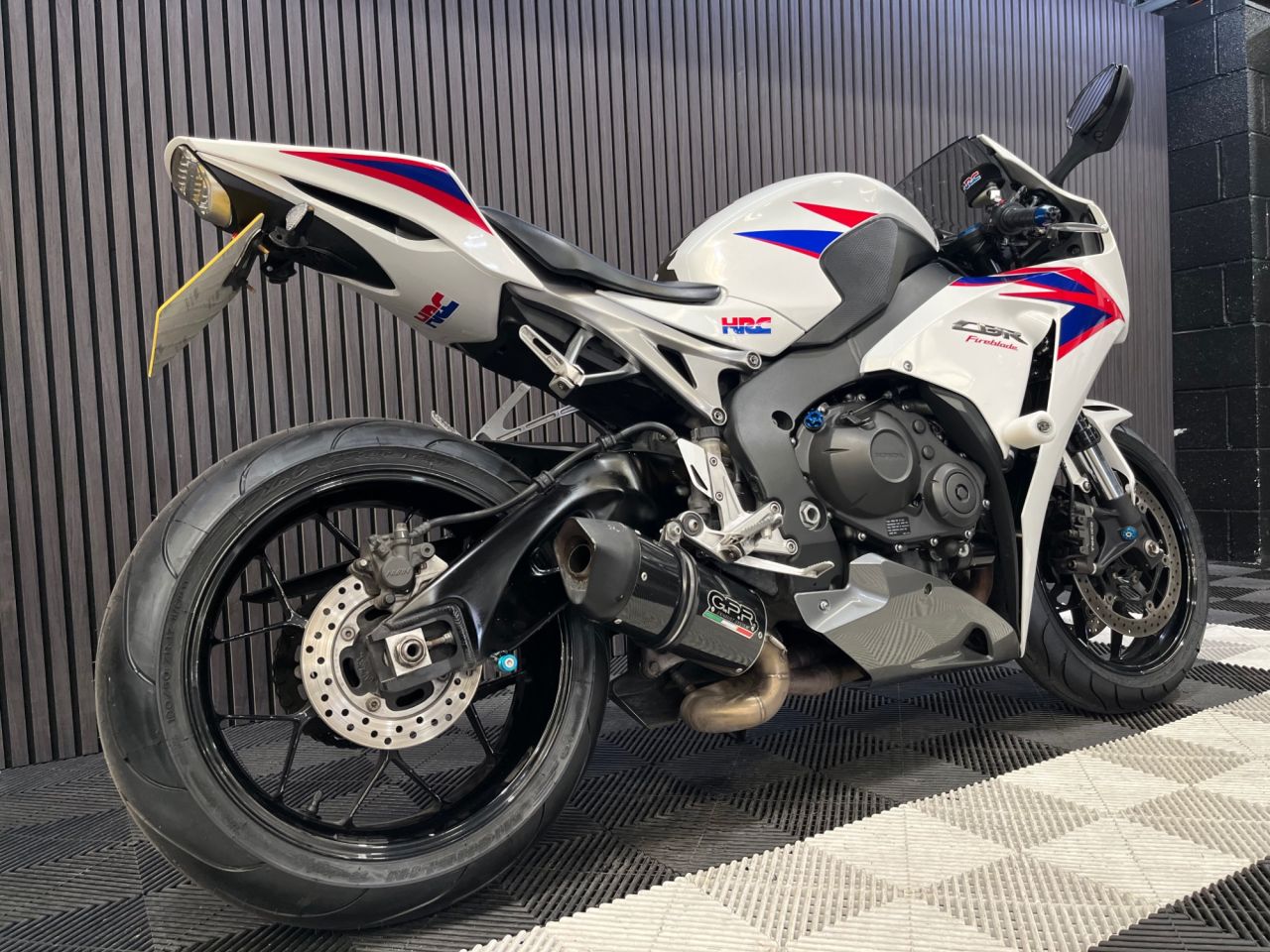Used Honda CBR1000RR Fireblade for sale - 78435159: Photo 4