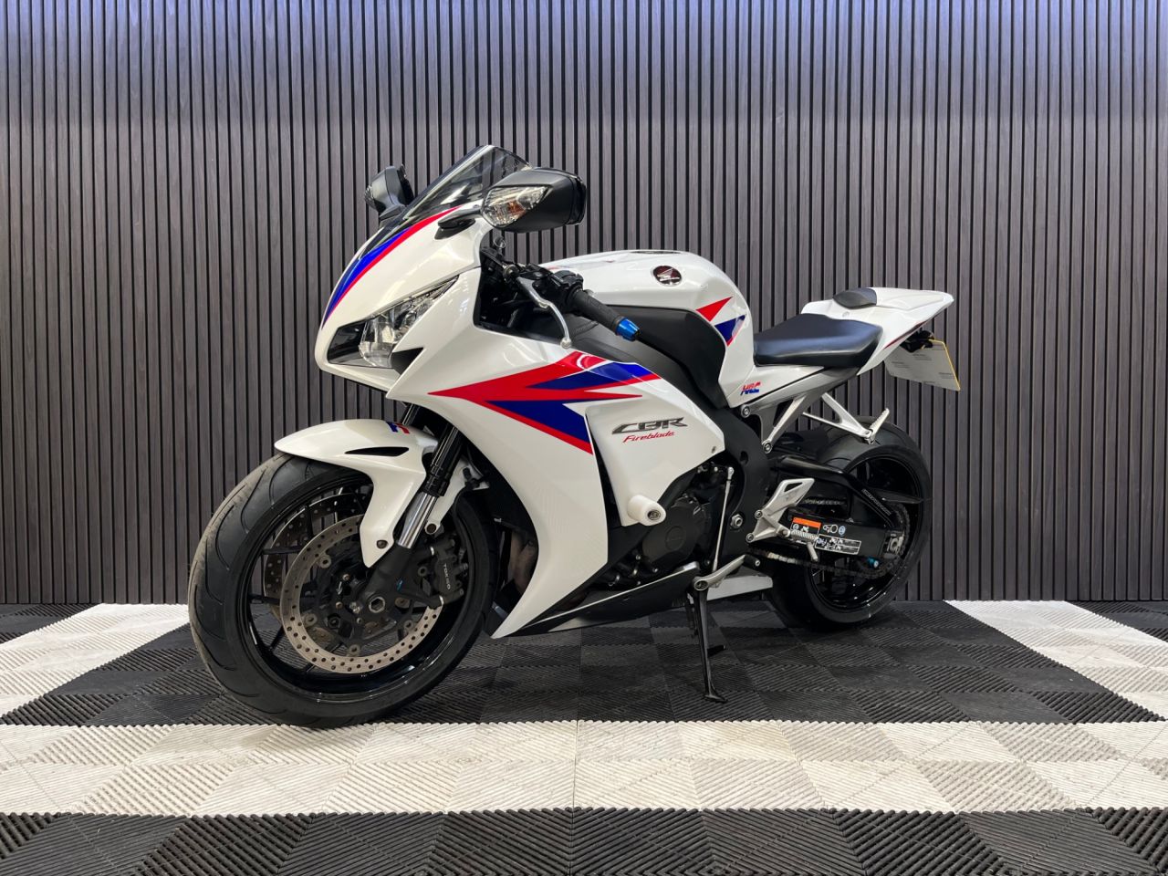 Used Honda CBR1000RR Fireblade for sale - 78435159: Photo 7